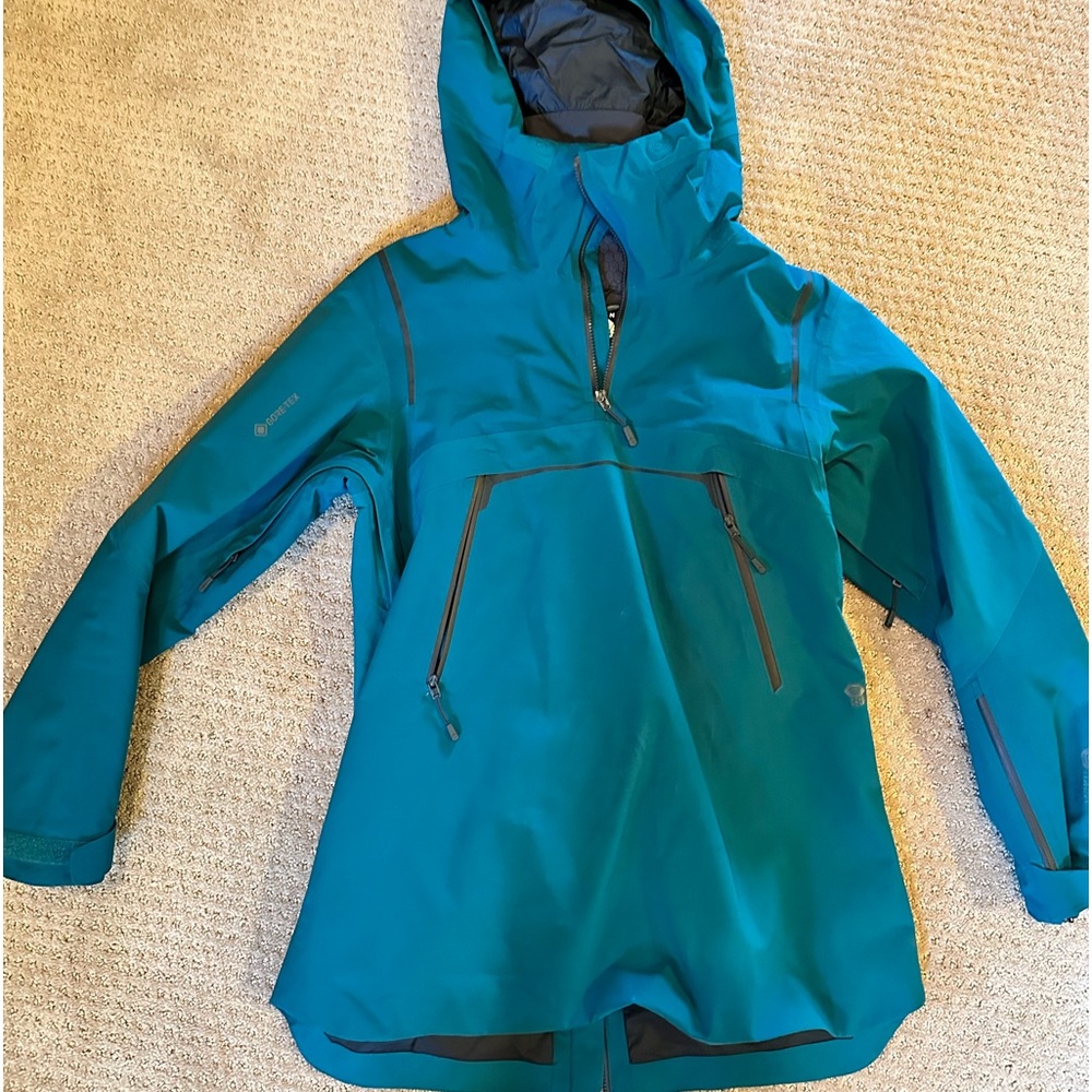 Mountain Hardwear ski jacket